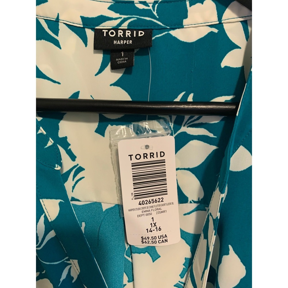 Torrid Harper Floral Teal White Flutter Sleeve Blouse Women Top 1X NWT - Picture 4 of 5